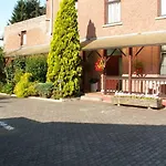 Rachel 17 Apartman Mons