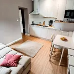 Apartman Rachel 17 Mons
