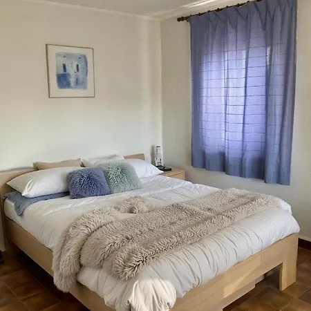 Rachel 17 Apartman