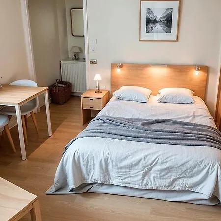 Rachel 17 Mons (Bergen)